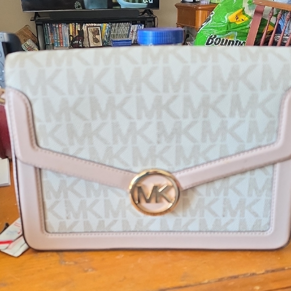 Michael Kors Cream and Pink Shoulder Bag